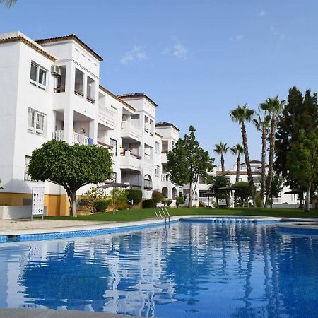 Fabulous 2 Bed 2 Bath Apartment ! Villamartin  Bagian luar foto
