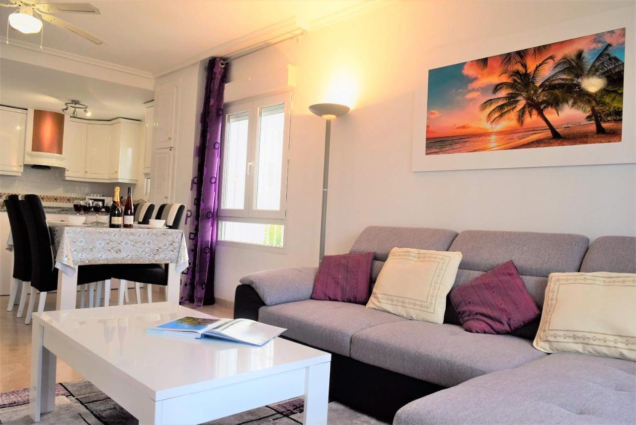 Fabulous 2 Bed 2 Bath Apartment ! Villamartin  Bagian luar foto