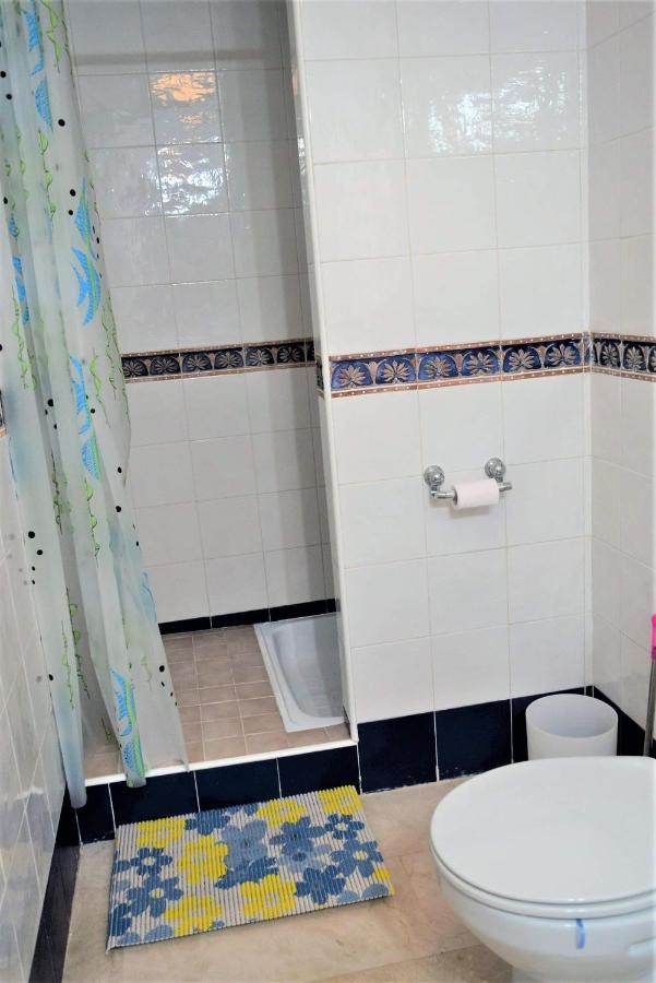 Fabulous 2 Bed 2 Bath Apartment ! Villamartin  Bagian luar foto