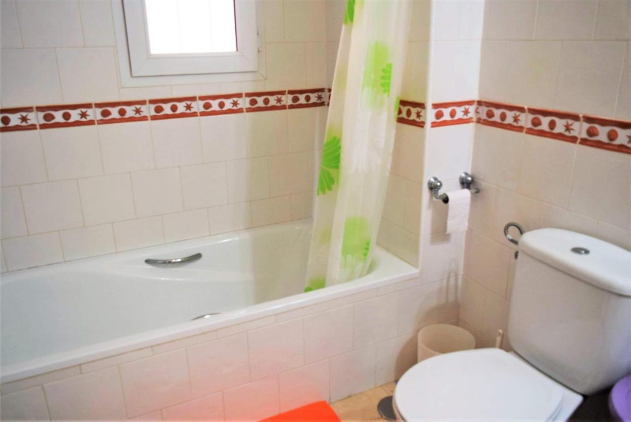 Fabulous 2 Bed 2 Bath Apartment ! Villamartin  Bagian luar foto