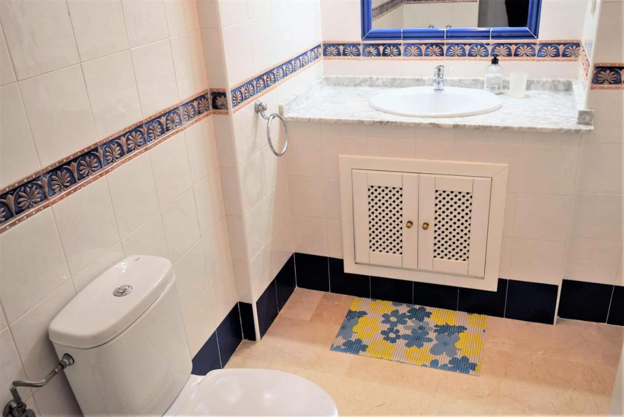 Fabulous 2 Bed 2 Bath Apartment ! Villamartin  Bagian luar foto