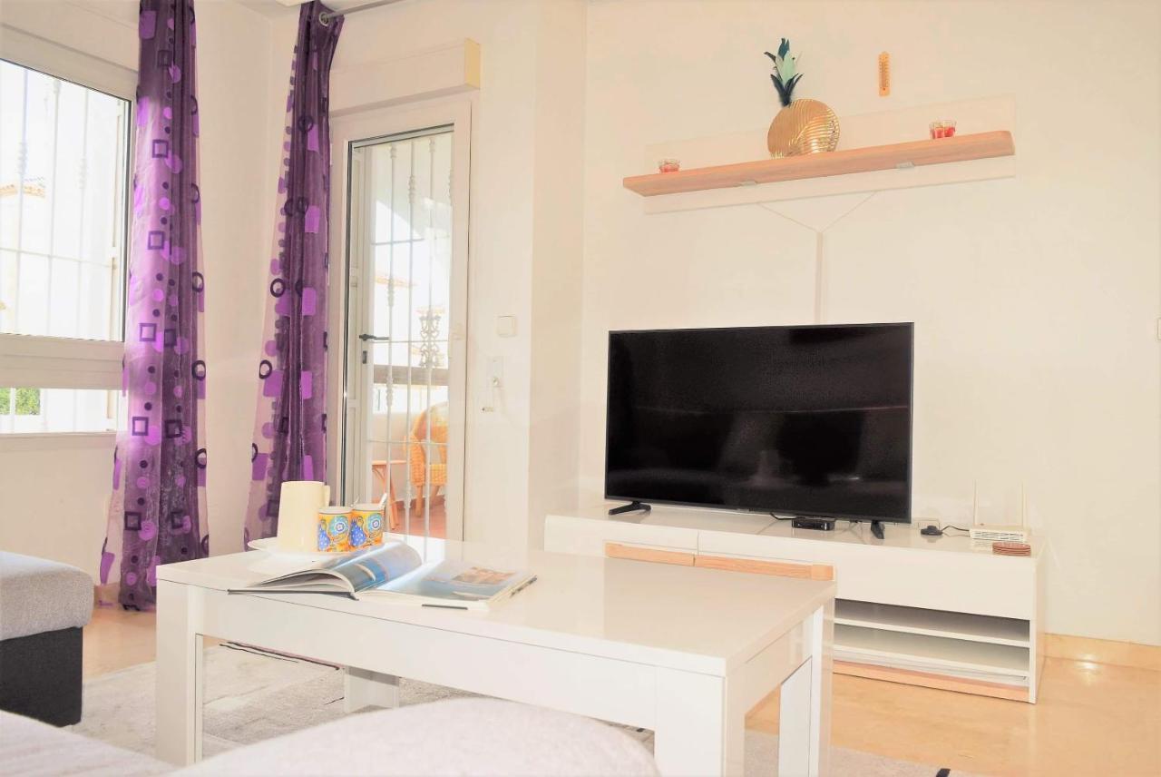 Fabulous 2 Bed 2 Bath Apartment ! Villamartin  Bagian luar foto