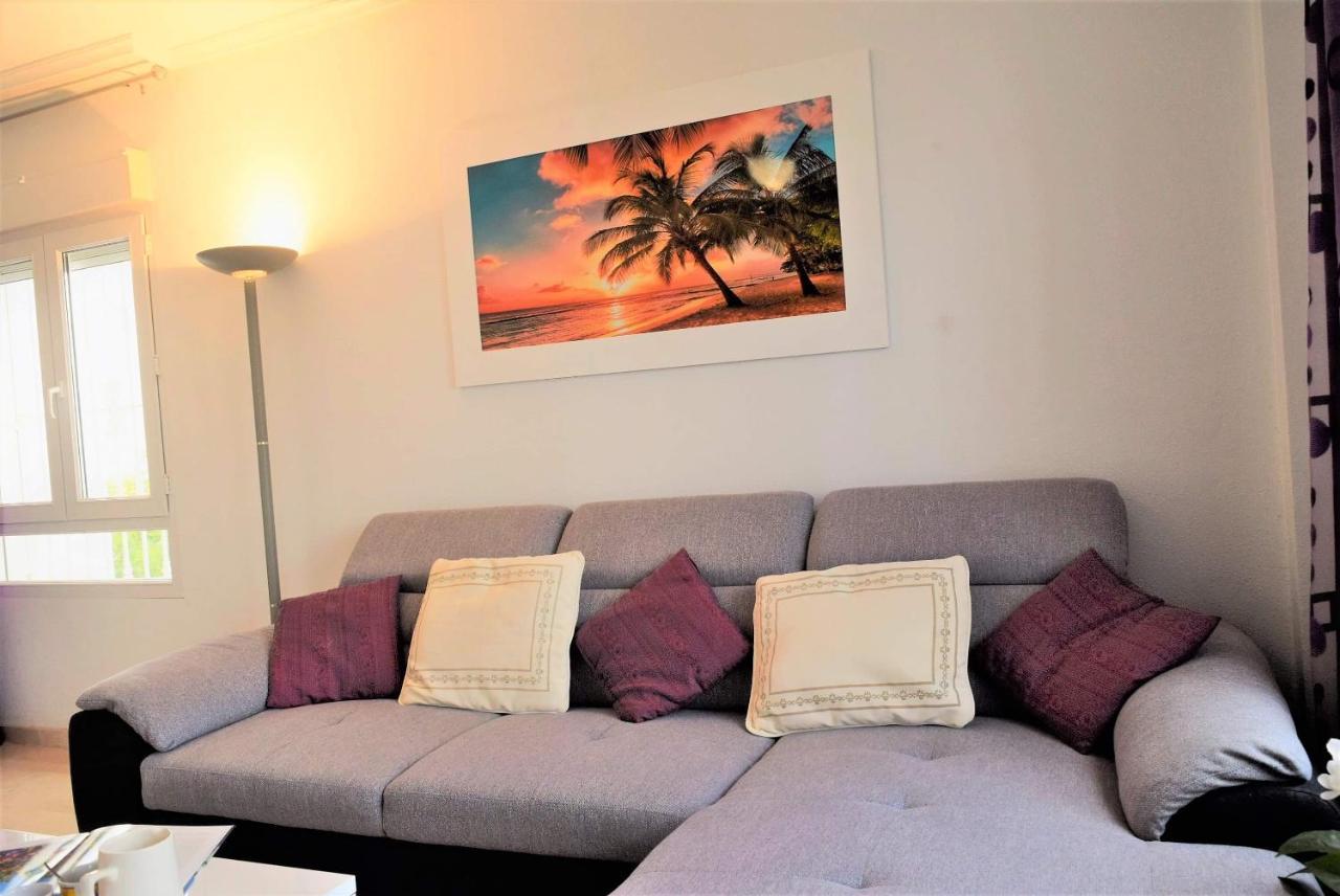 Fabulous 2 Bed 2 Bath Apartment ! Villamartin  Bagian luar foto