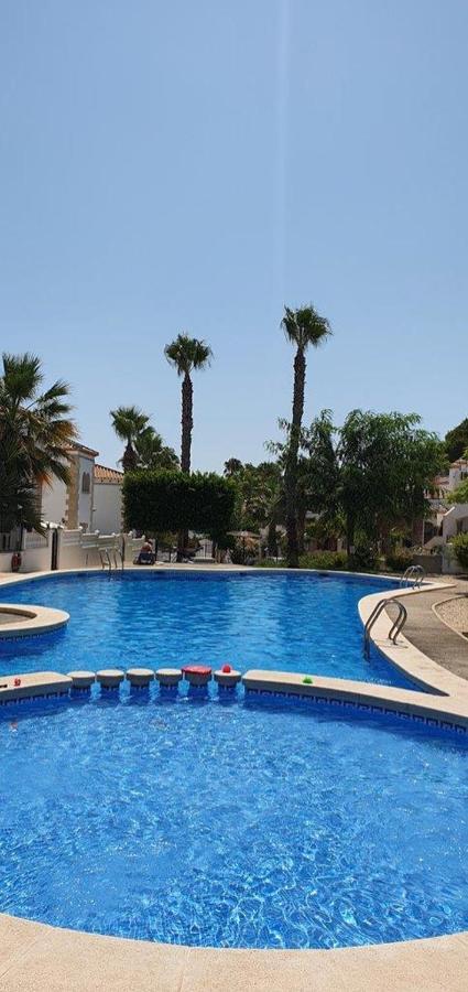 Fabulous 2 Bed 2 Bath Apartment ! Villamartin  Bagian luar foto